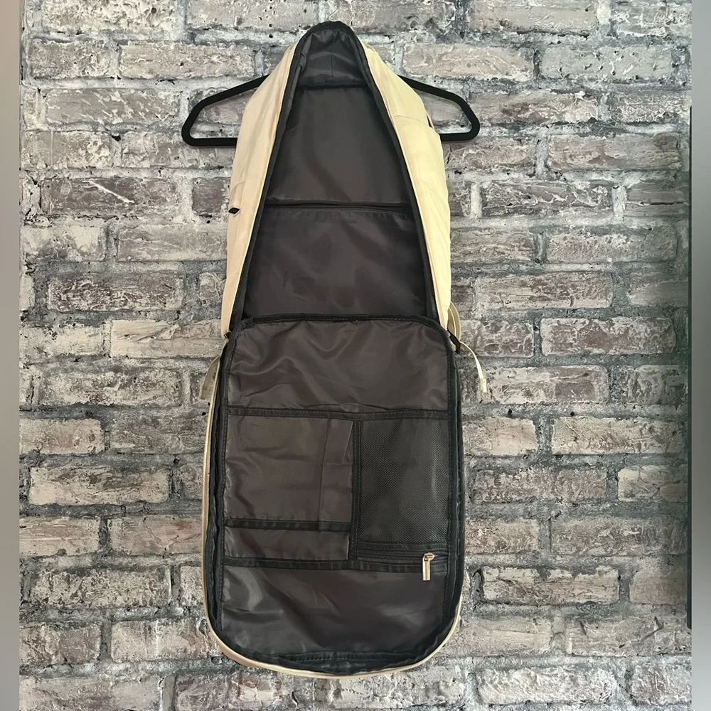 Elegant offwhite Travel carry on Backpack.So many compartments, zippers allwork🌸
